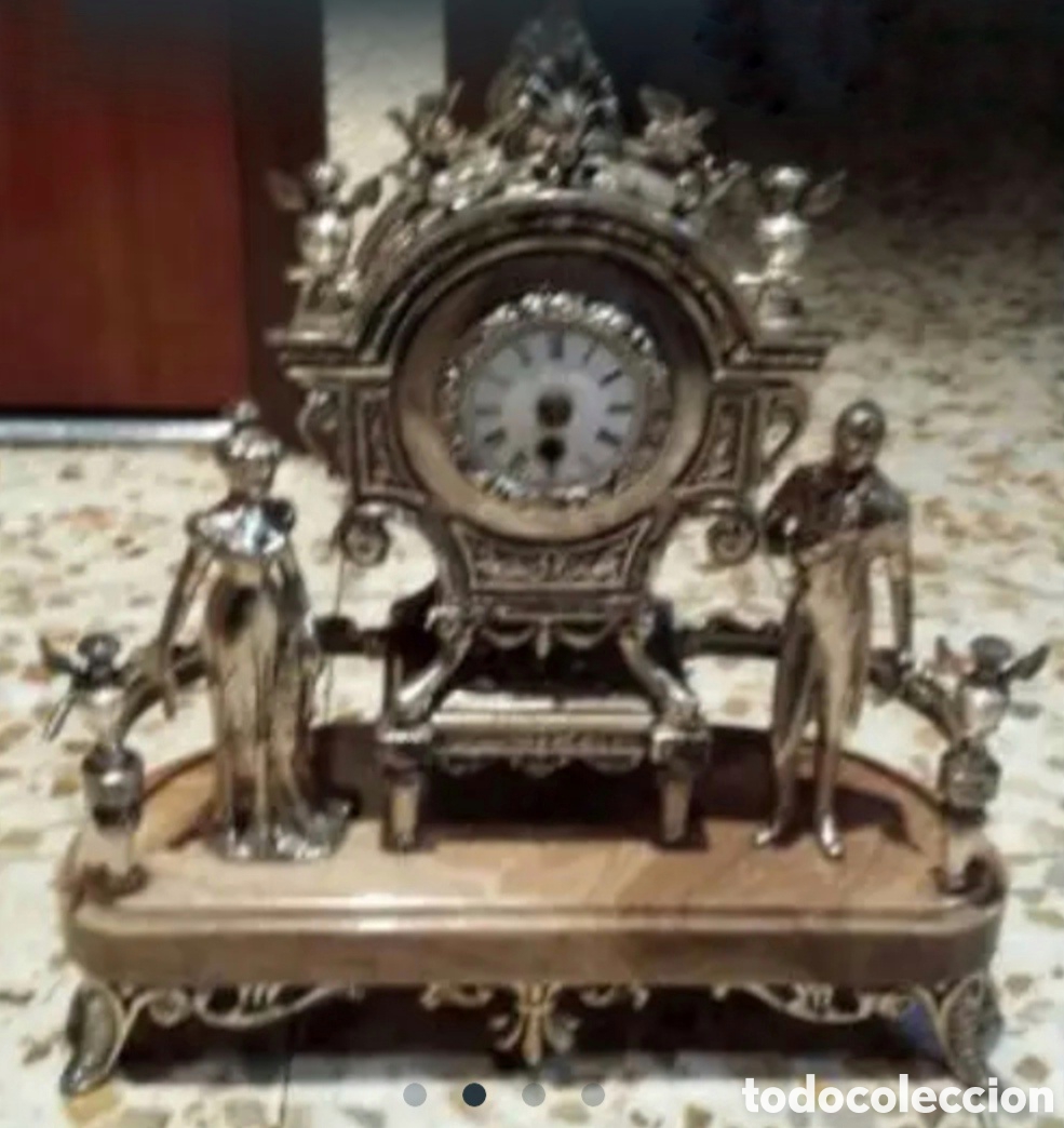 Antig&uuml;edades: Reloj y dos Candelabros de bronce - Foto 4