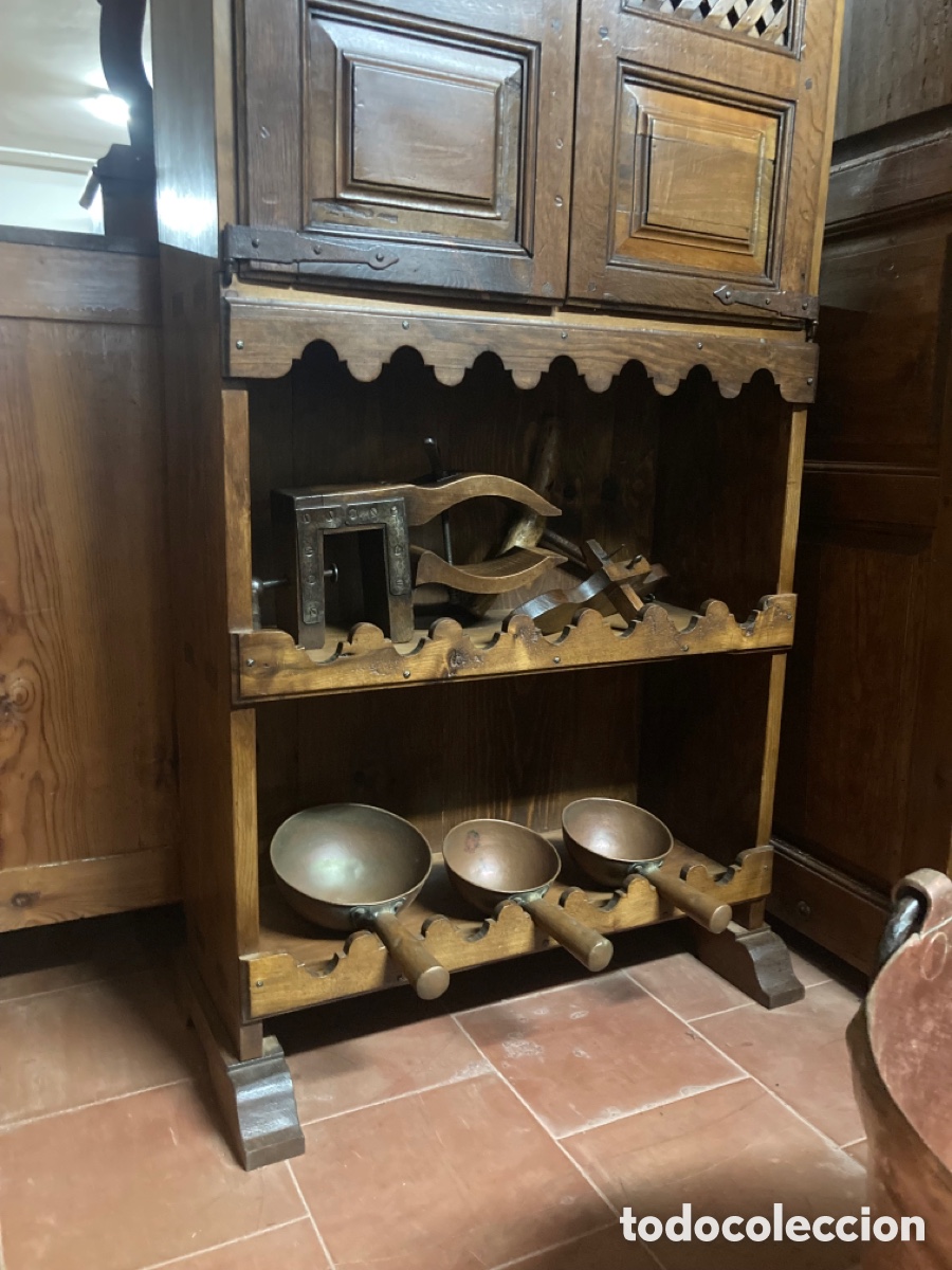Antig&uuml;edades: Mueble r&uacute;stico puertas celos&iacute;a - Foto 3