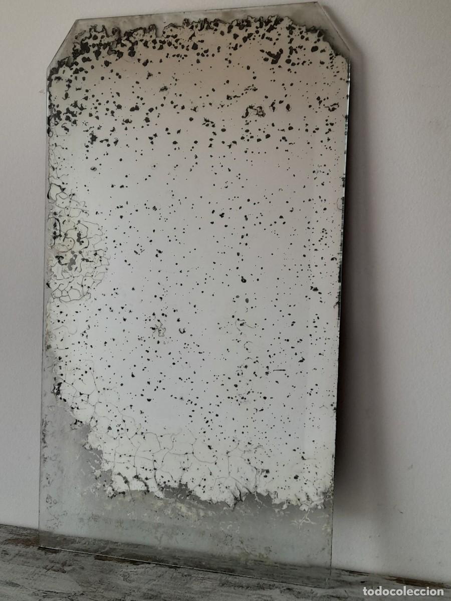 Antig&uuml;edades: Muy antiguo espejo biselado, en forma rectangular de &oacute;xido de plata - Foto 2