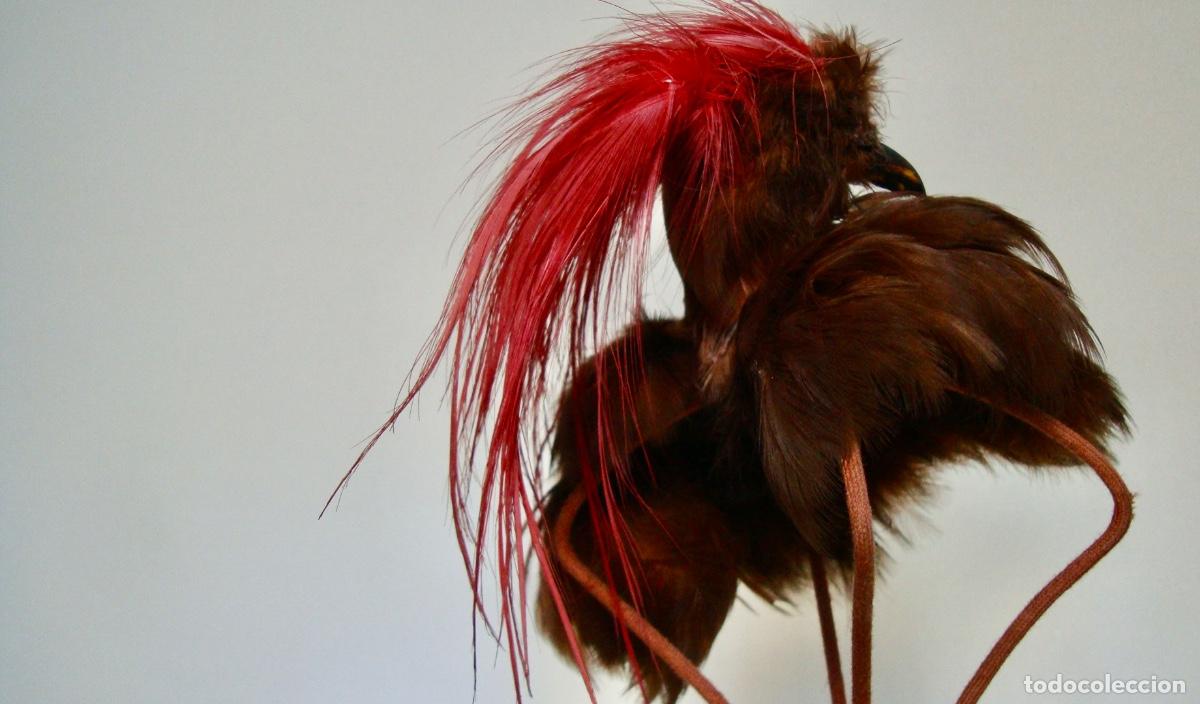 Antig&uuml;edades: Tocado de plumas con cabeza - Foto 3