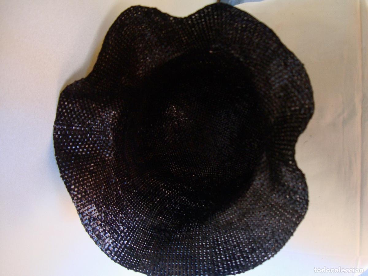 Antig&uuml;edades: Sombrero de rafia negro - Foto 3