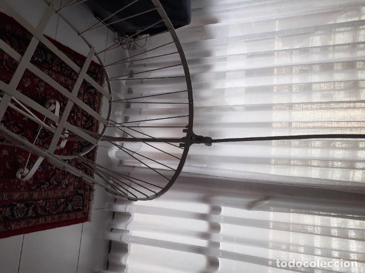 Antig&uuml;edades: Cuna forja antigua francesa - Foto 2