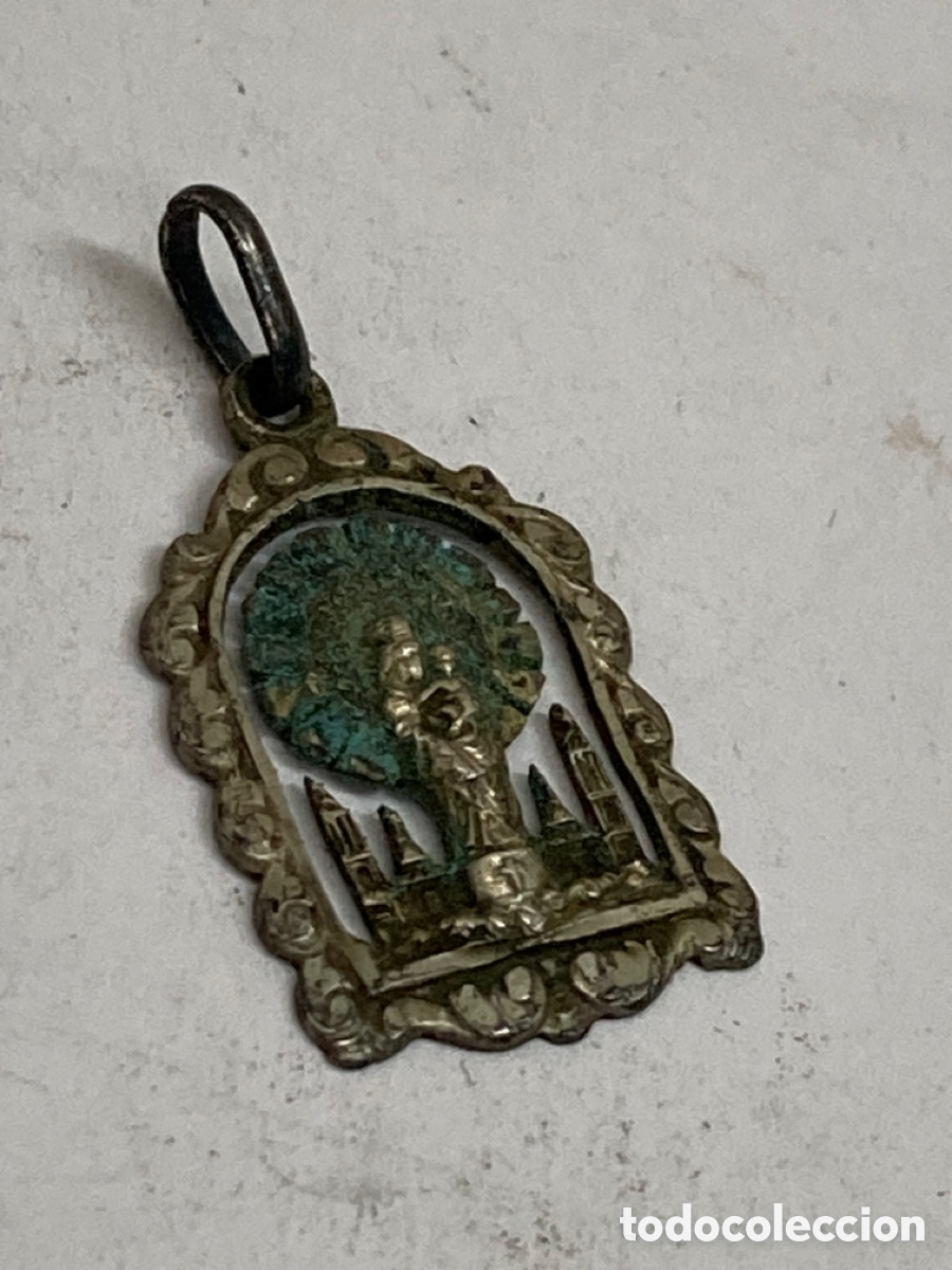 Antig&uuml;edades: Medalla de plata religiosa C118 - Foto 1