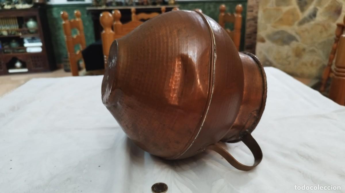 Antig&uuml;edades: Olla con dos asas de cobre . - Foto 4