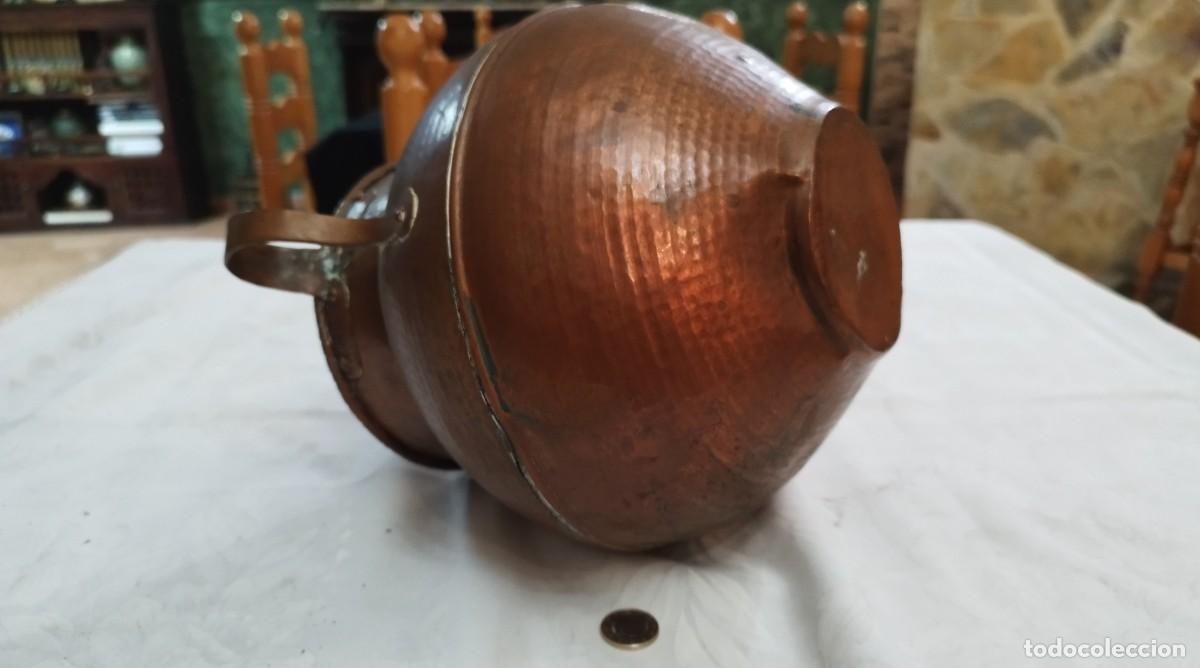 Antig&uuml;edades: Olla con dos asas de cobre . - Foto 5