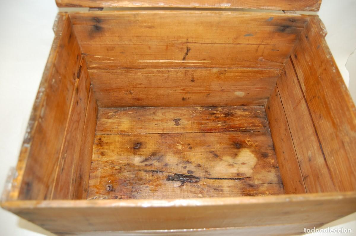 Antig&uuml;edades: Antiguo caj&oacute;n de madera con tapadera - Foto 10