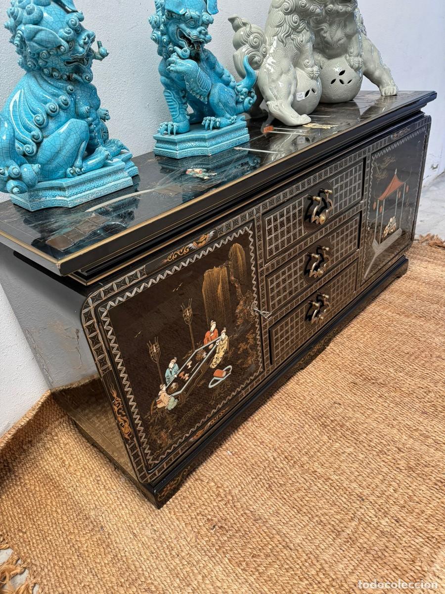 Antig&uuml;edades: Mueble estilo oriental con escenas. - Foto 3