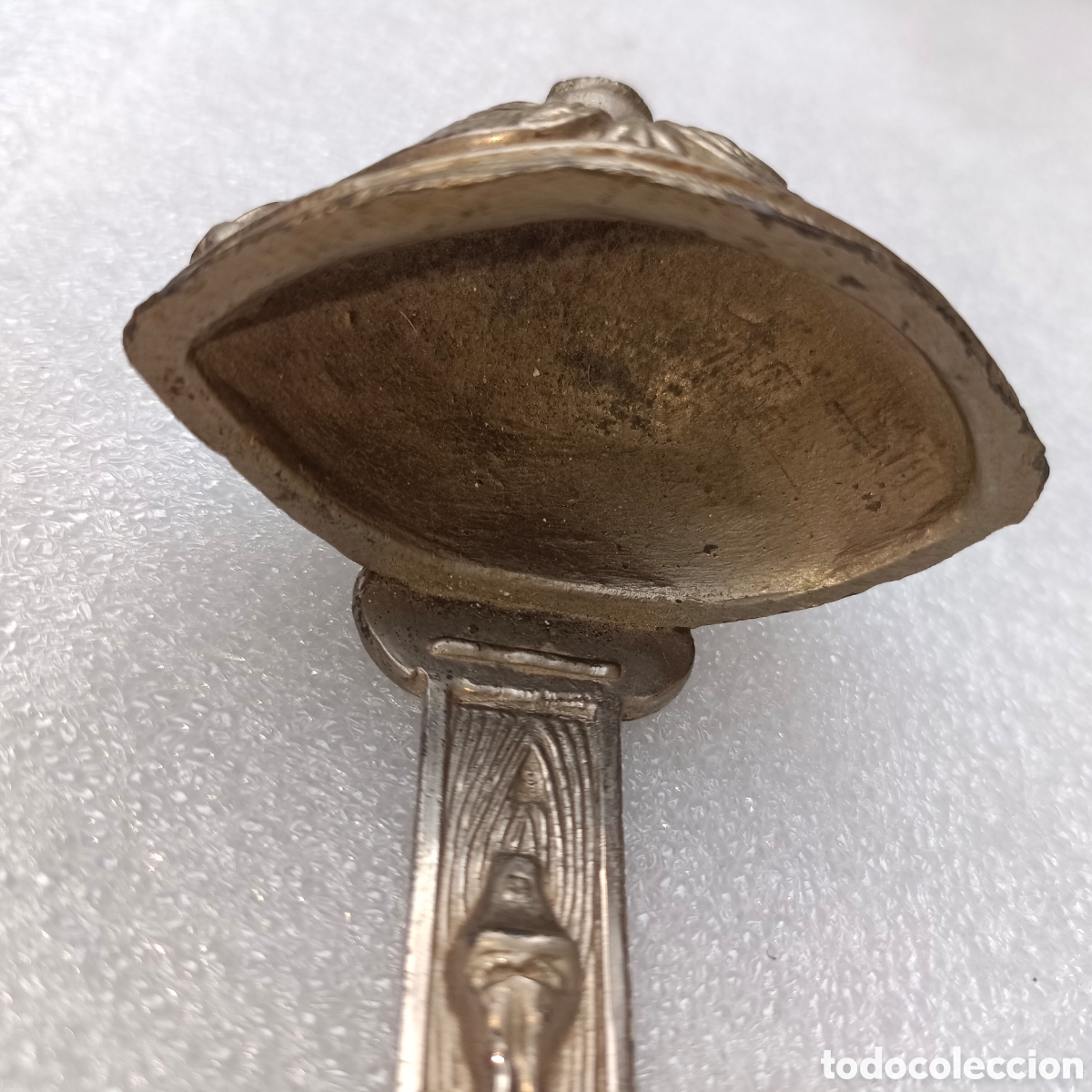 Antig&uuml;edades: Benditera de metal, inri - Foto 4