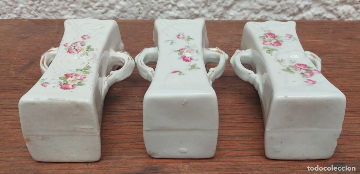 Antig&uuml;edades: 3 JARRONES ANTIGUOS DE PORCELANA - Foto 8