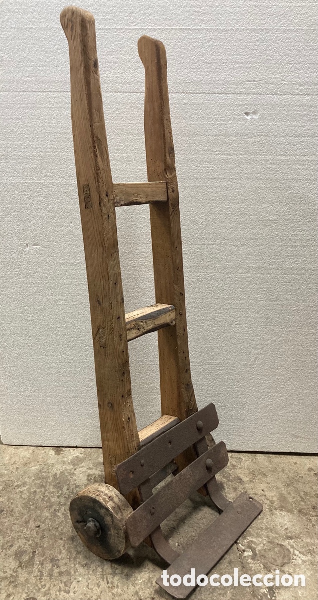 Antig&uuml;edades: Carretilla antigua de madera - Foto 1