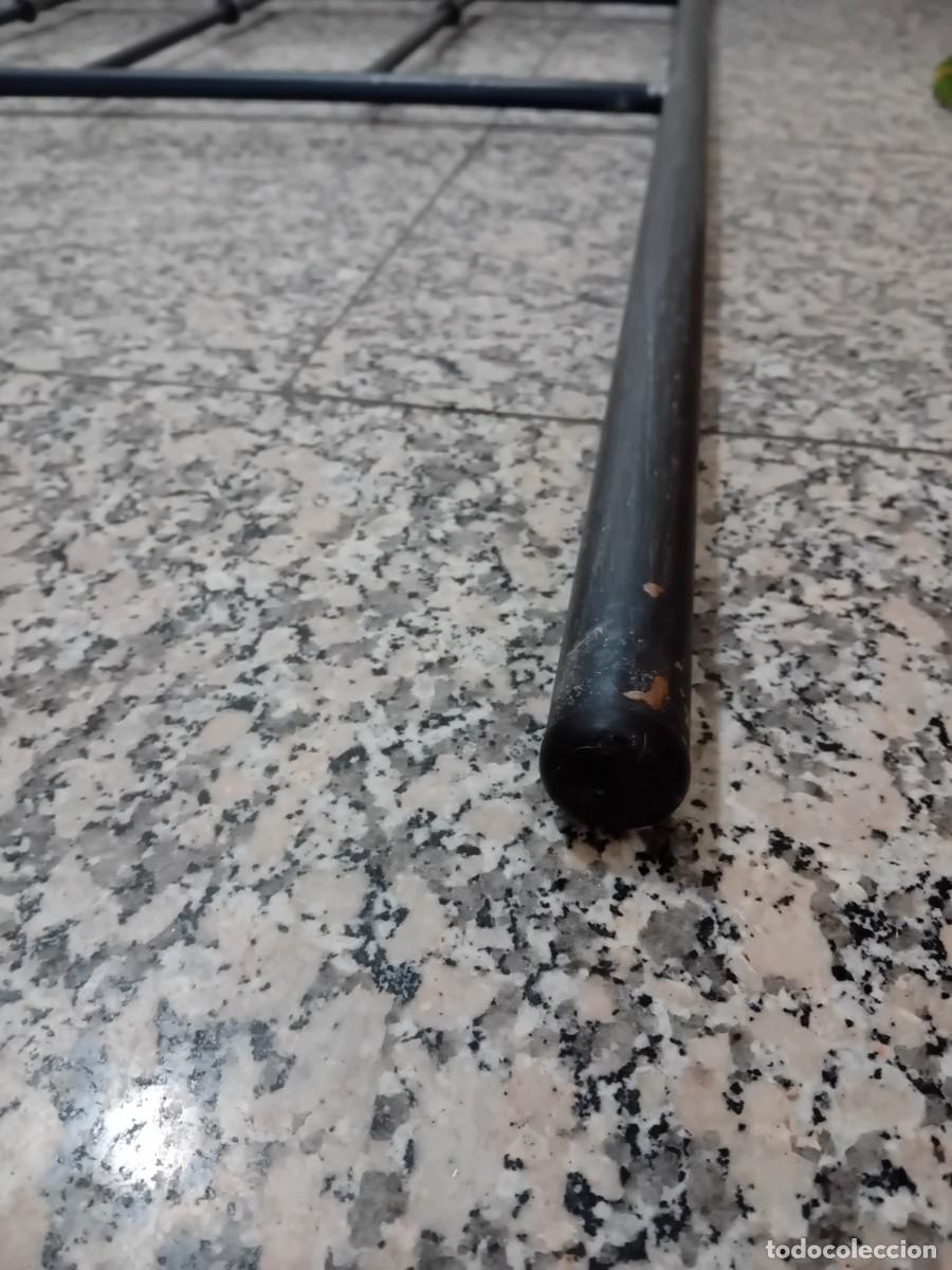 Antig&uuml;edades: Cabecero de hierro de 155 cm de largo - Foto 4