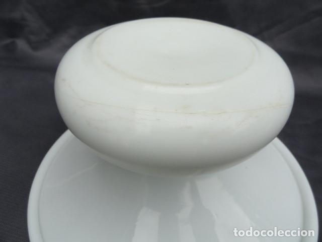 Antig&uuml;edades: BONITO CENTRO DE MESA DE CRISTAL BLANCO. - Foto 7