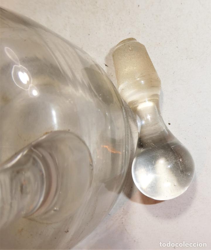 Antig&uuml;edades: ANTIGUA LICORERA de cristal - Foto 4