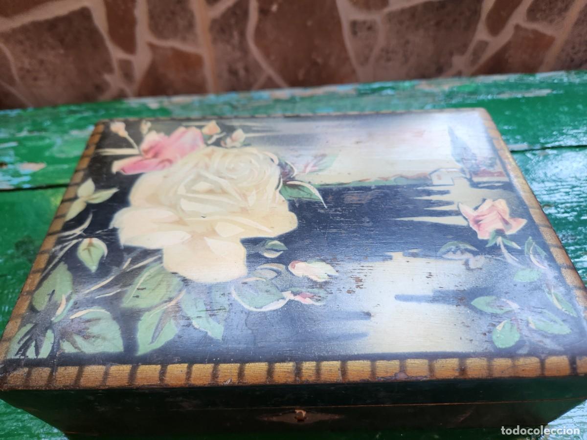 Antig&uuml;edades: Cajita de madr - Foto 2