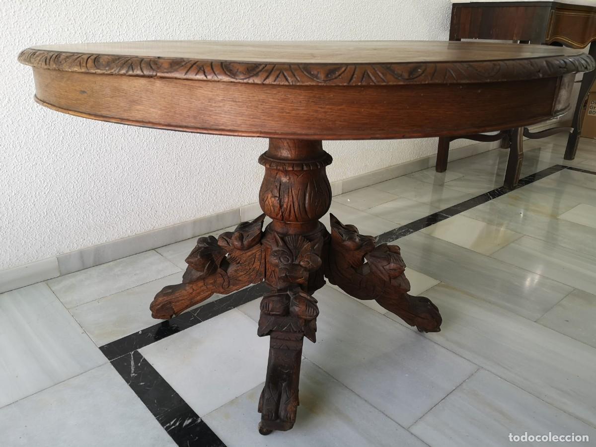 Antig&uuml;edades: Mesa antigua tallada extensible - Foto 1