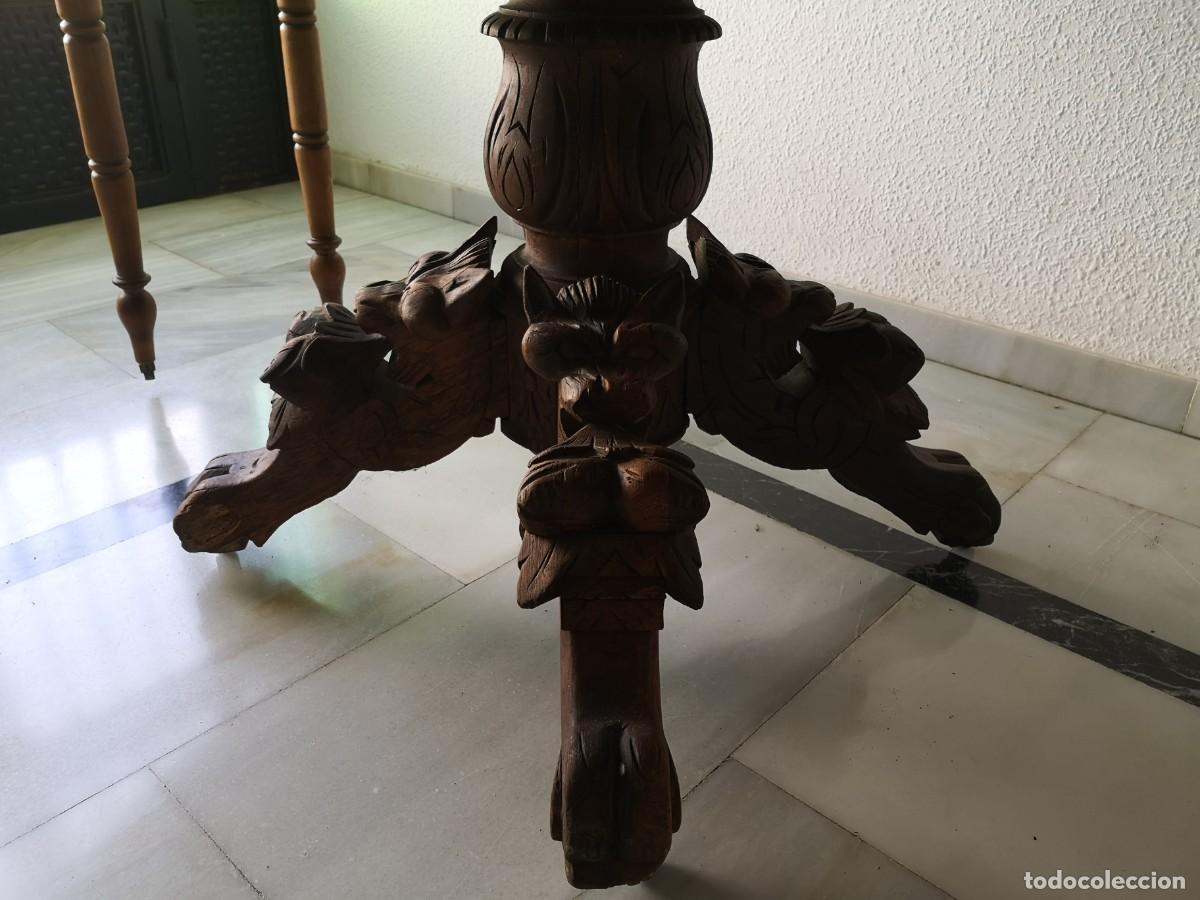 Antig&uuml;edades: Mesa antigua tallada extensible - Foto 7