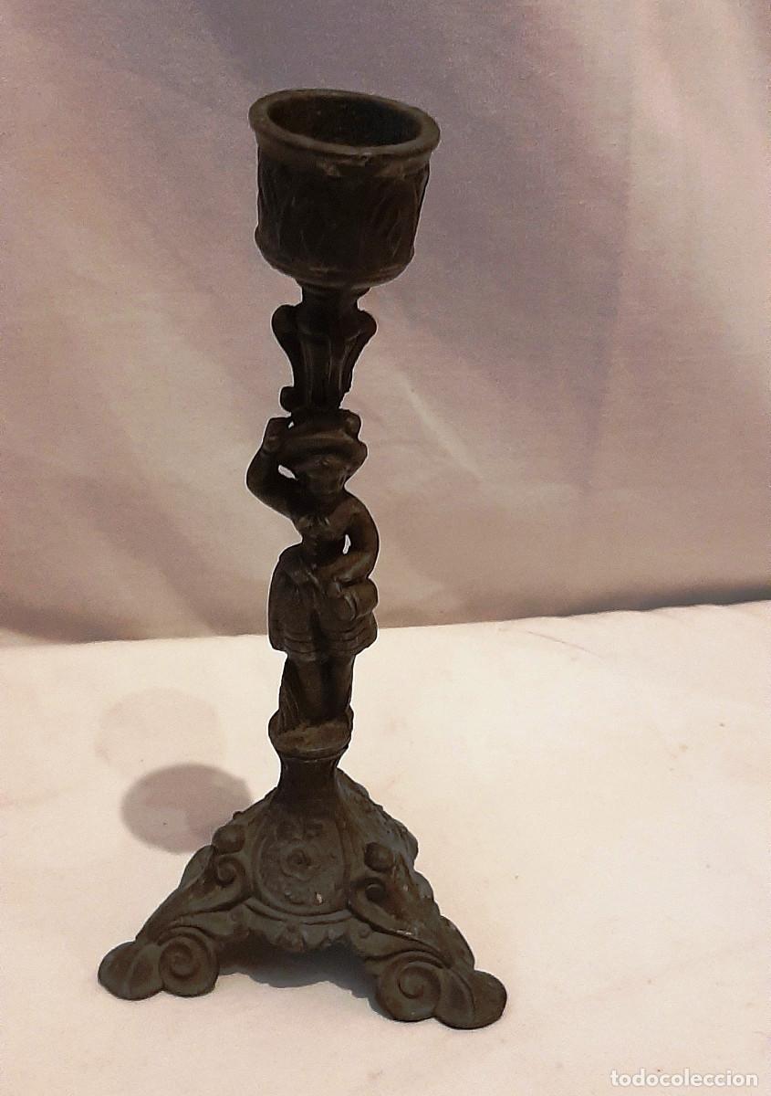 Antig&uuml;edades: Antiguo pweter candlestick franc&eacute;s - Foto 1