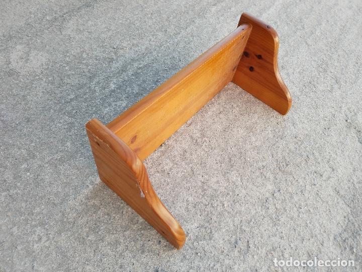 Antig&uuml;edades: repisa en madera de pino - Foto 6