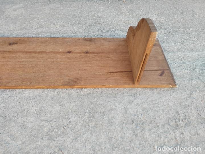 Antig&uuml;edades: repisa en madera de pino - Foto 5