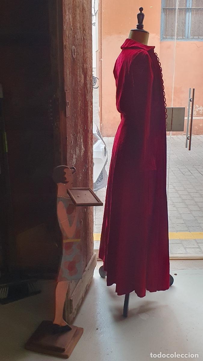 Antig&uuml;edades: Chaqueta de terciopelo - Foto 1