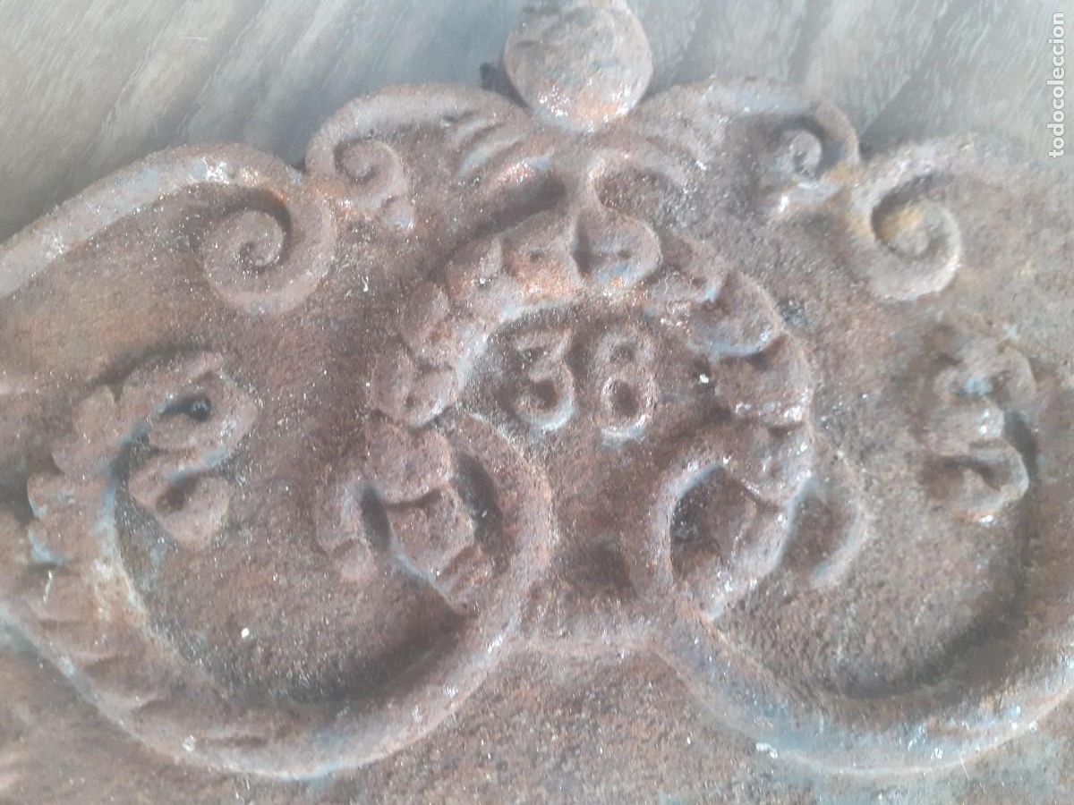 Antig&uuml;edades: Placa de chimenea para le&ntilde;ero - Foto 2