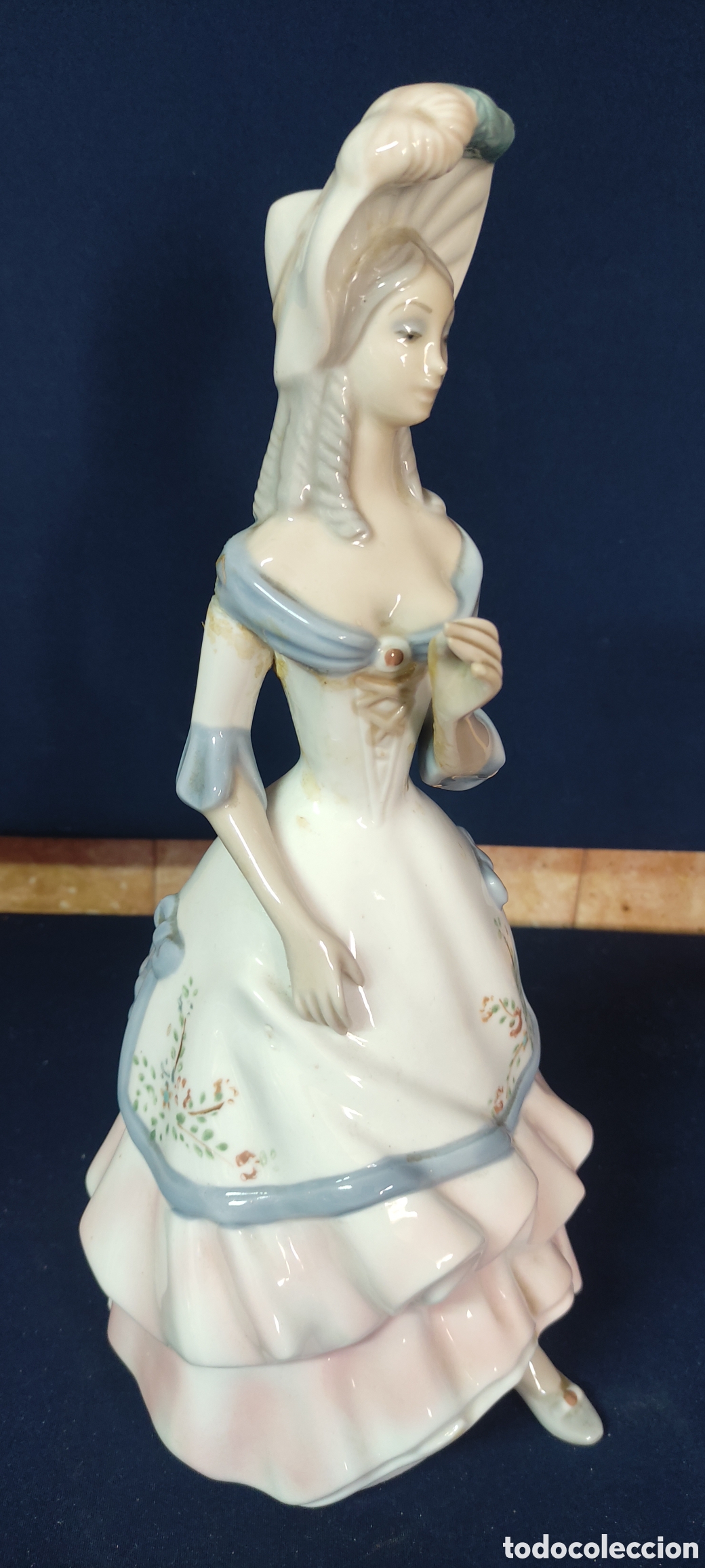 Antig&uuml;edades: FIGURA DE PORCELANA - Foto 7