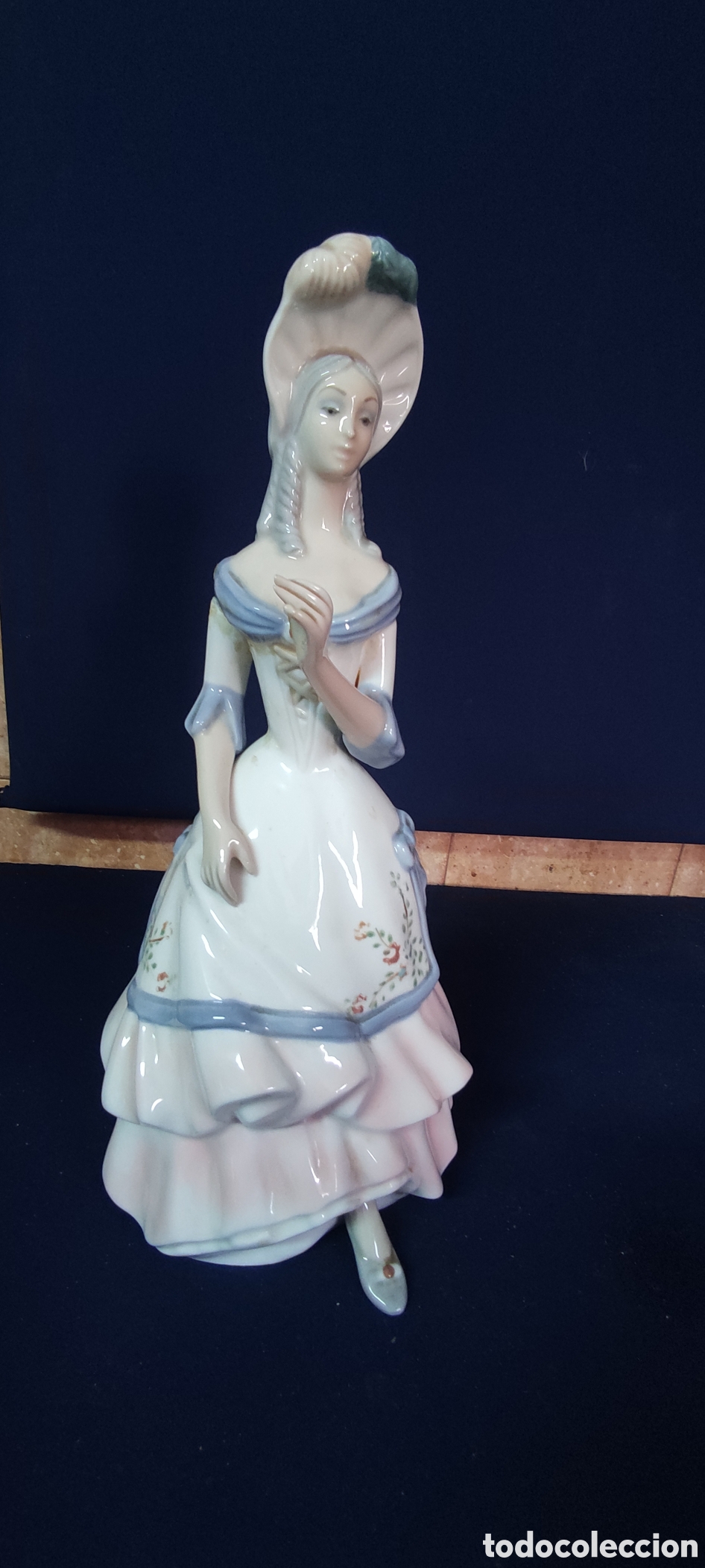 Antig&uuml;edades: FIGURA DE PORCELANA - Foto 8