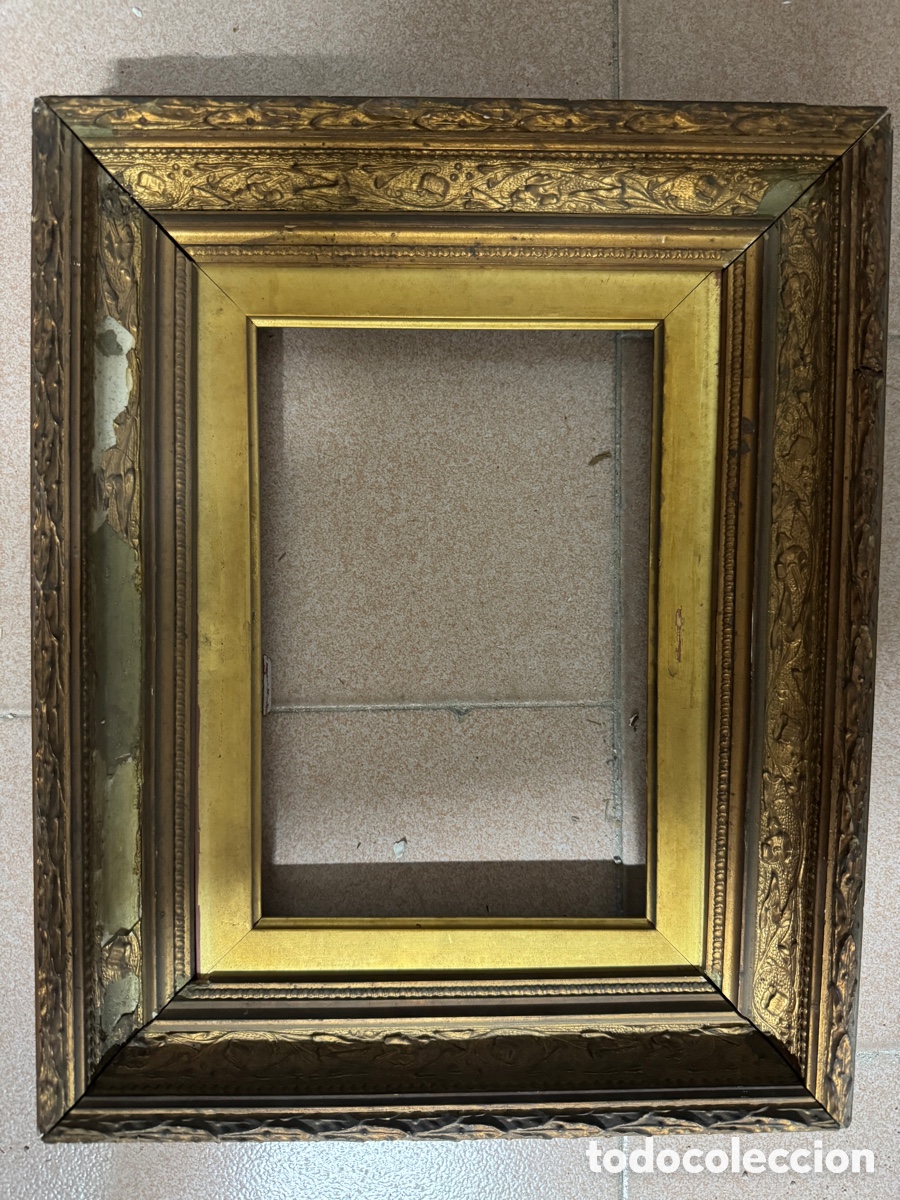 Antig&uuml;edades: Marco dorado del siglo XIX - Foto 1