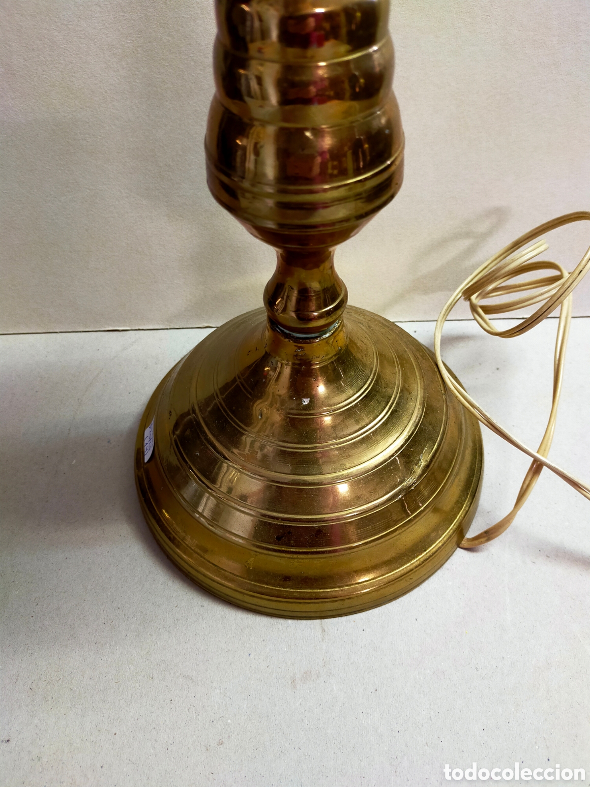 Antig&uuml;edades: HACHERO O PIE DE LAMPARA EN BRONCE. 1 LUZ. - Foto 4