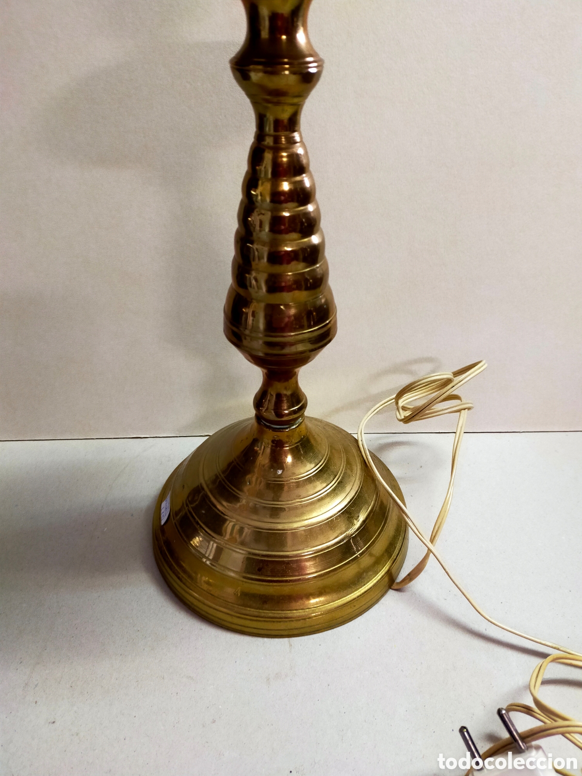 Antig&uuml;edades: HACHERO O PIE DE LAMPARA EN BRONCE. 1 LUZ. - Foto 6