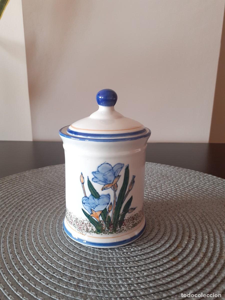Antig&uuml;edades: Taro de cer&aacute;mica,flores iris - Foto 3
