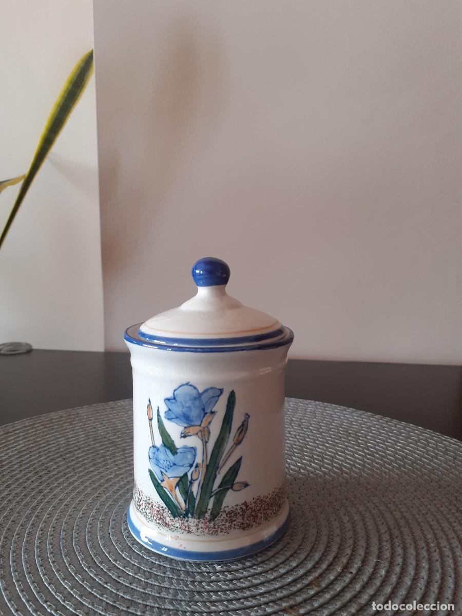 Antig&uuml;edades: Taro de cer&aacute;mica,flores iris - Foto 4