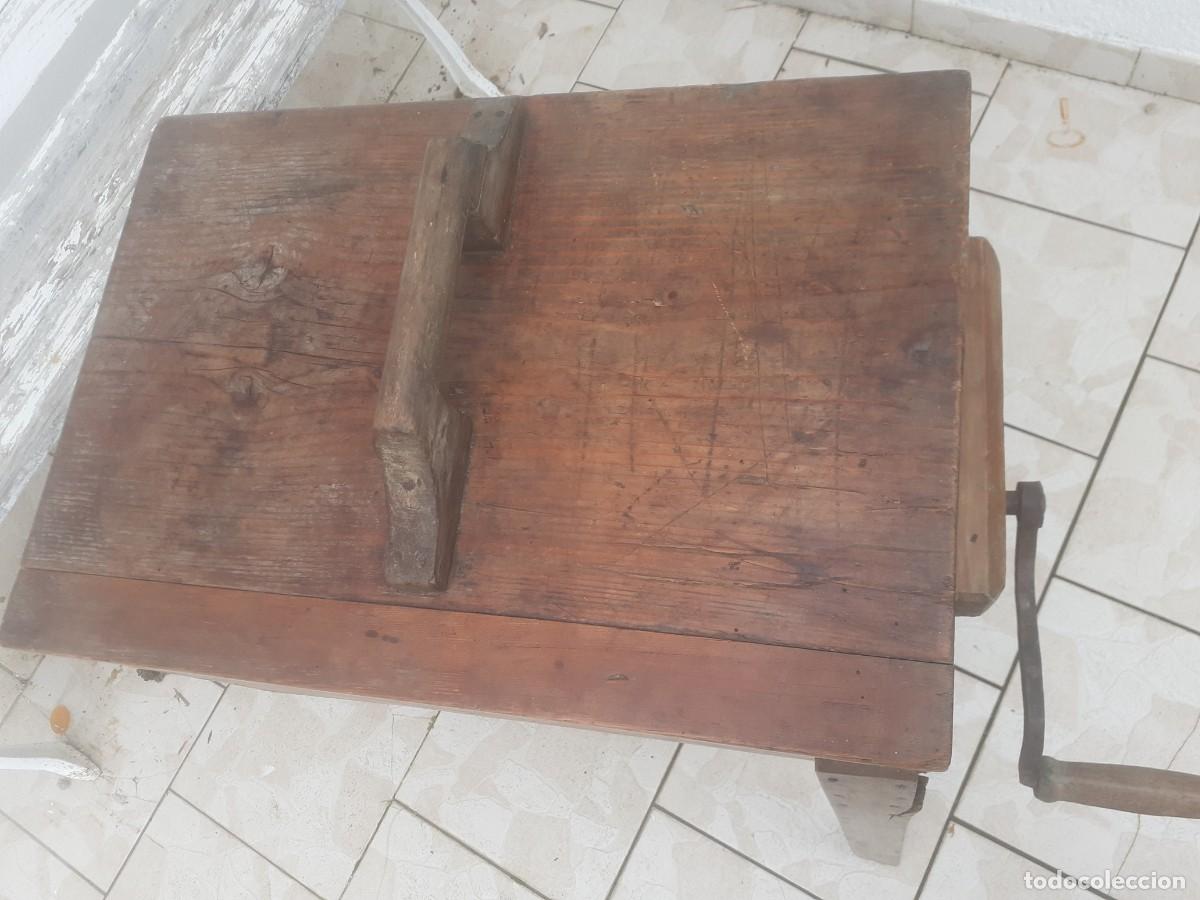 Antig&uuml;edades: Mantequera antigua, funciona - Foto 4