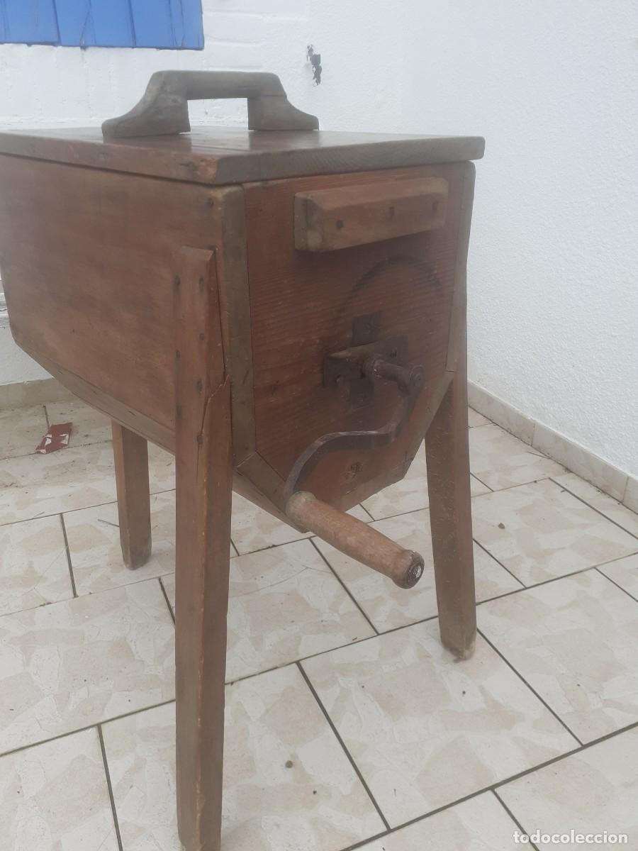 Antig&uuml;edades: Mantequera antigua, funciona - Foto 3