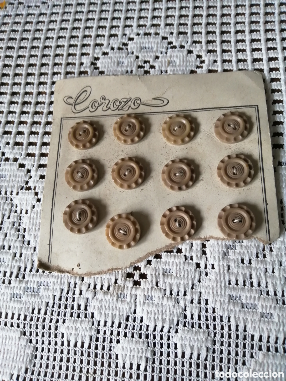Antig&uuml;edades: DOCE BOTONES ANTIGUOS . IGUALES - Foto 1