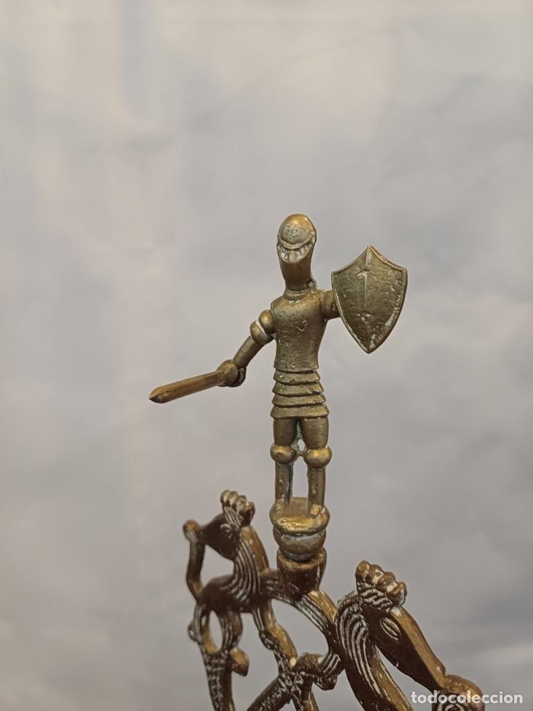 Antig&uuml;edades: Quiqu&eacute; de bronce - Foto 3