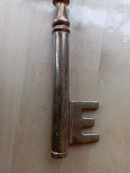 Antig&uuml;edades: LLAVE EN BRONCE CON PUBLIDAD CADKEY. - Foto 4