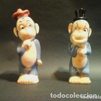 Antig&uuml;edades: Pareja de vinajeras con forma de monitos GOEBEL - Foto 1