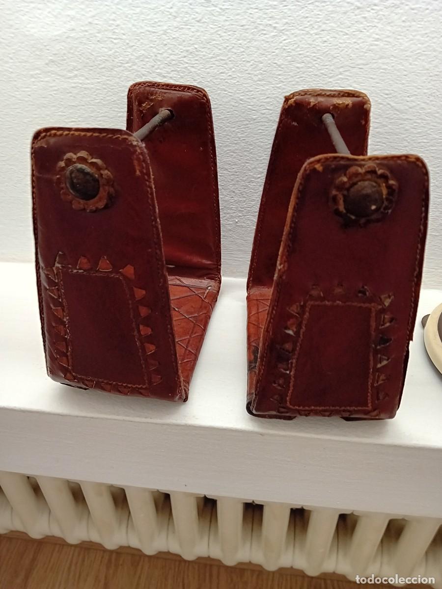 Antig&uuml;edades: Estribos para montar a caballo - Foto 2