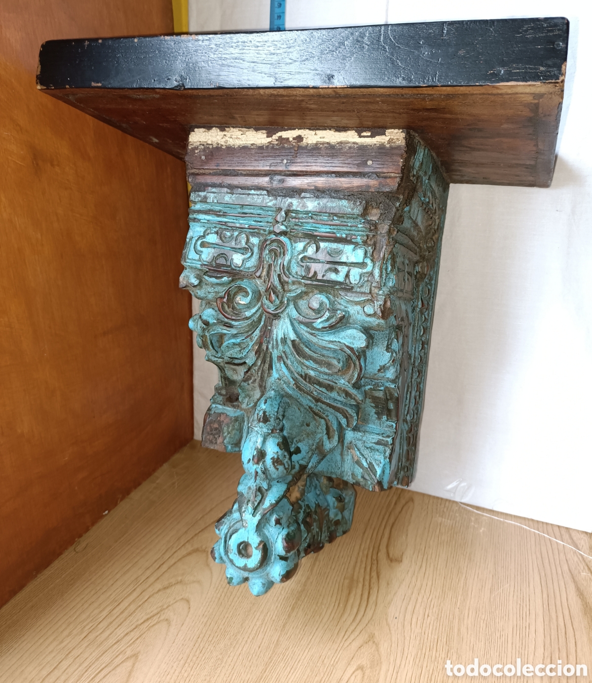 Antig&uuml;edades: Mensula, canecillo, madera policromada - Foto 1