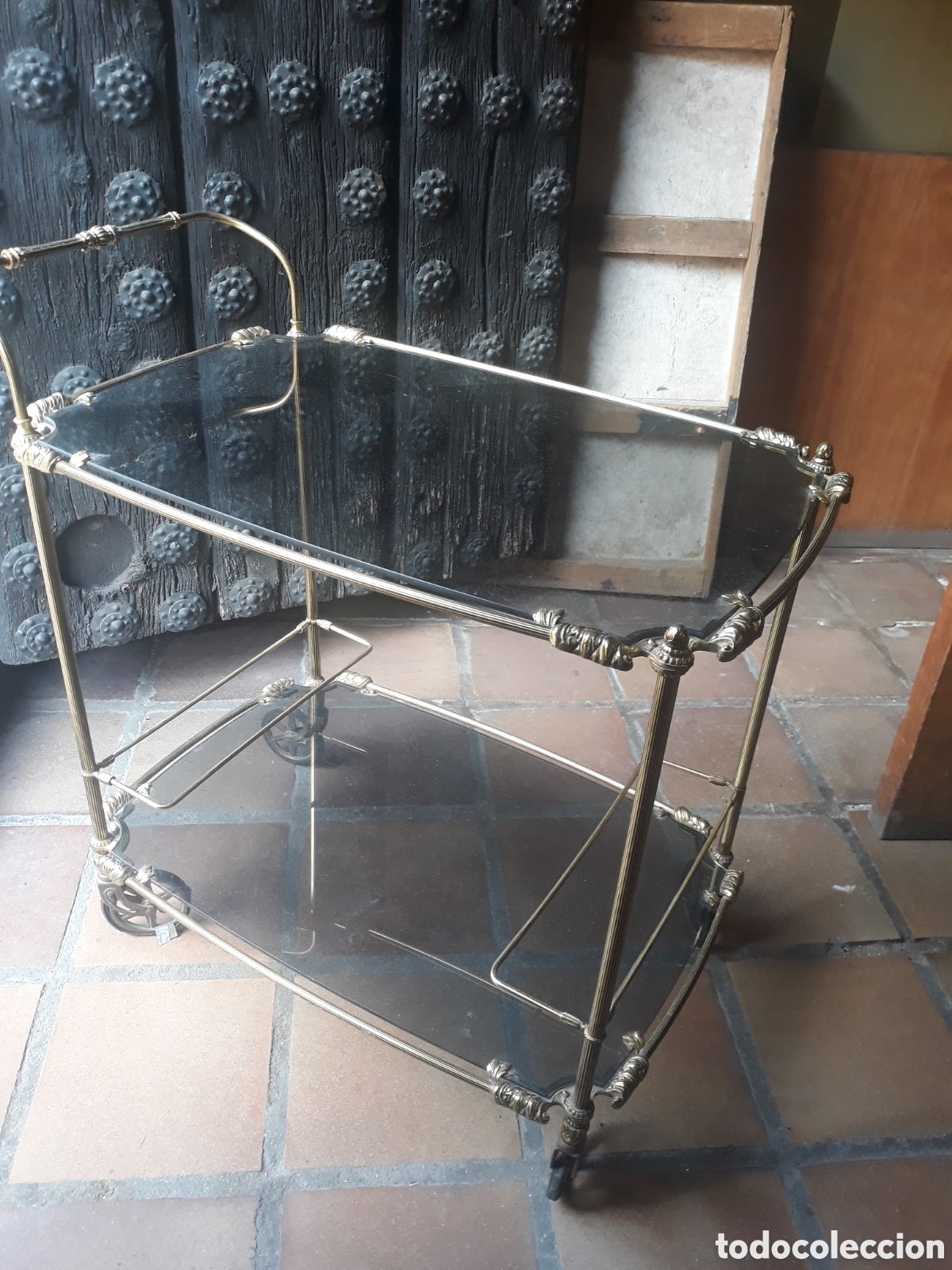 Antiquit&eacute;s: Camarera de bronce y cristal.