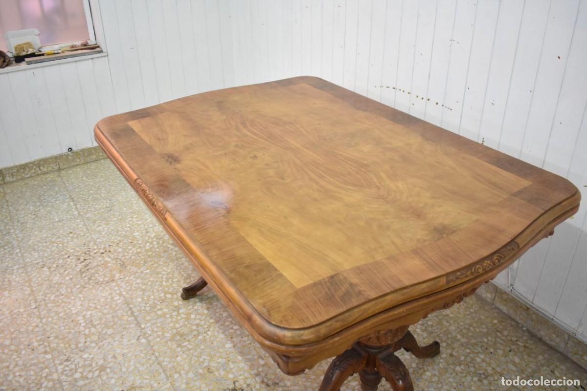 Antig&uuml;edades: Mesa de comedor de nogal - Foto 1