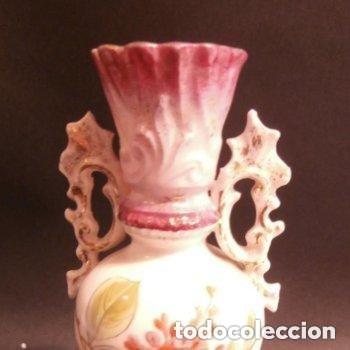 Antig&uuml;edades: Jarroncito porcelana - Foto 1