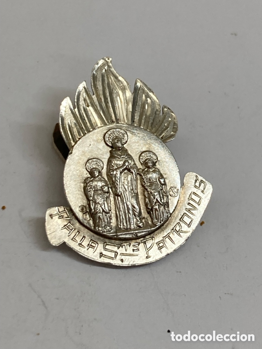 Antig&uuml;edades: Pasabotones de plata religioso - Foto 1