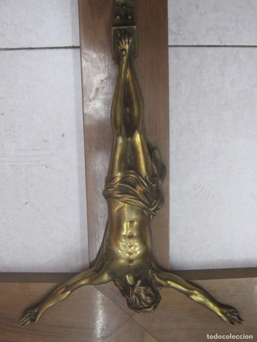 Antig&uuml;edades: CRUCIFIJO DE BRONCE ANTIGUO - Foto 2