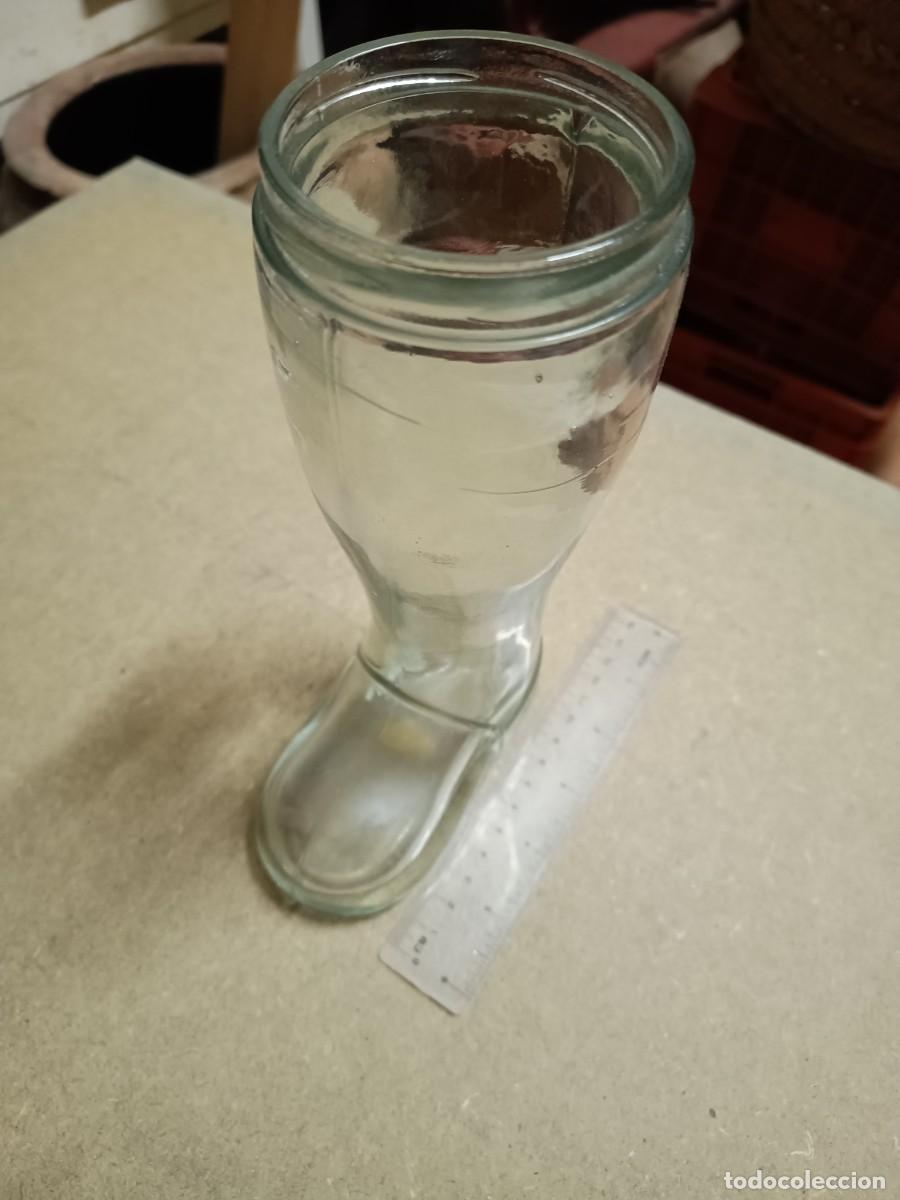 Antig&uuml;edades: Original bote de cristal con forma de bota - Foto 3
