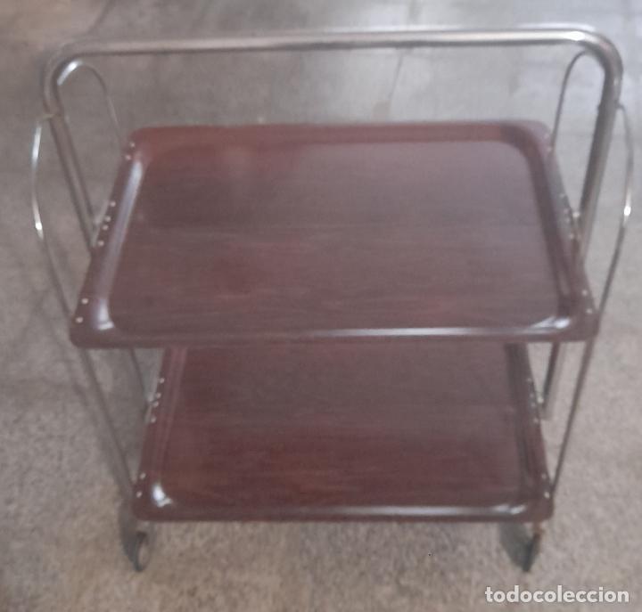 Antig&uuml;edades: Camarera plegable - Foto 1