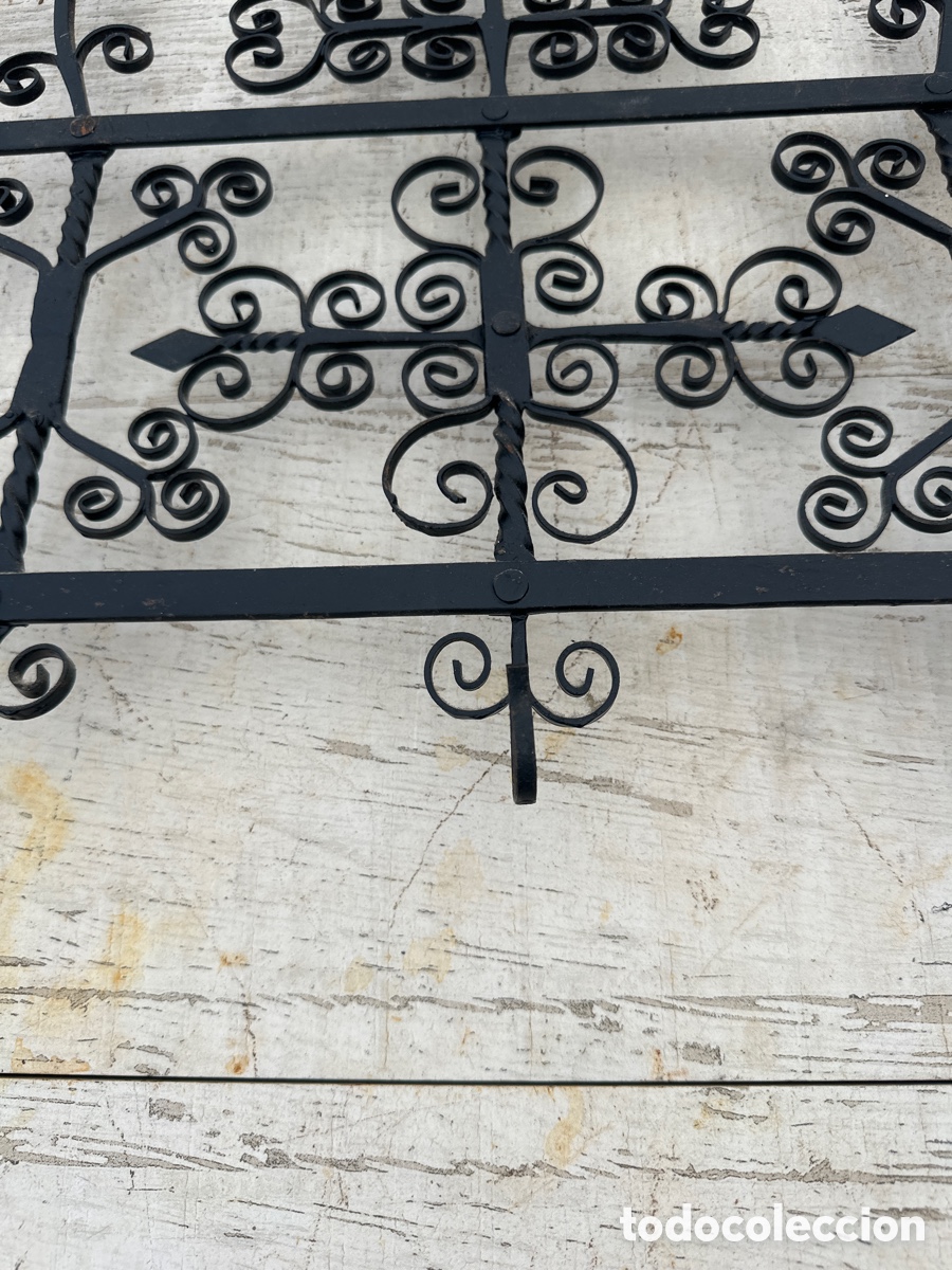 Antig&uuml;edades: Percha de hierro forjado zoomorfo - Foto 6