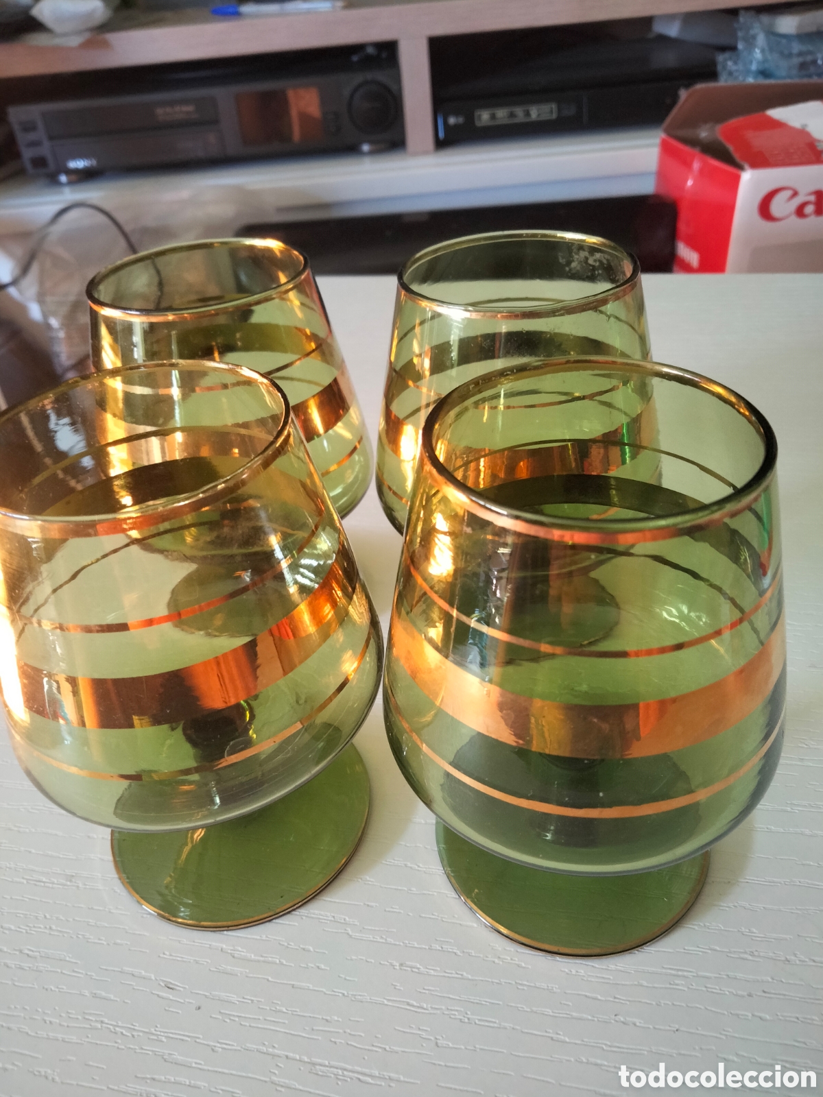 Antig&uuml;edades: Set 4 copas licor antiguas - Foto 1