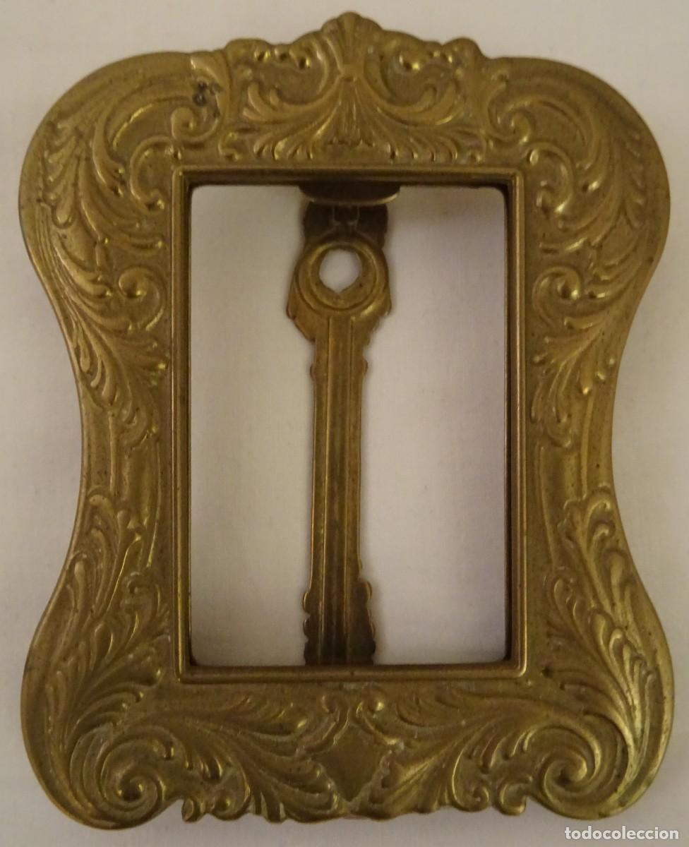Antig&uuml;edades: Antiguo marco de bronce - Foto 9
